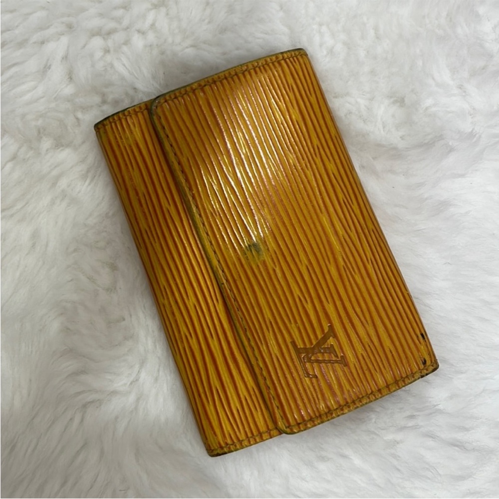 Authentic Louis Vuitton yellow Epi key holder